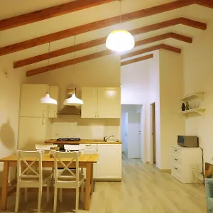 Villa Oca Bianca, Pescia Romana